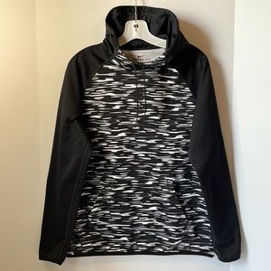 Nike Women's Large Pullover  Hoodie Haze  Camo  with hood  Therma fit